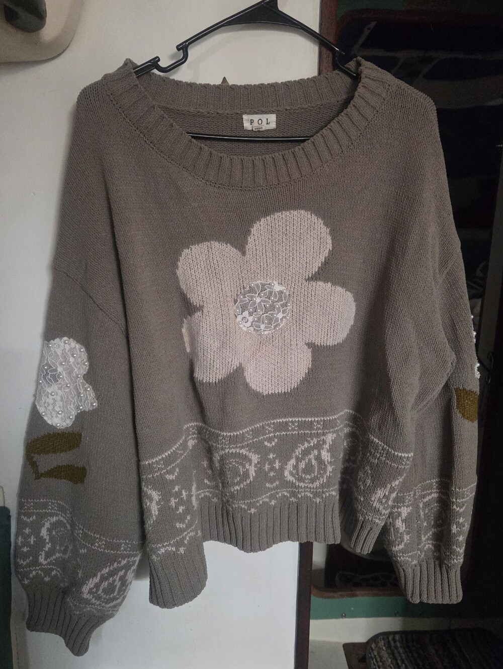 POL Daisy Sweater